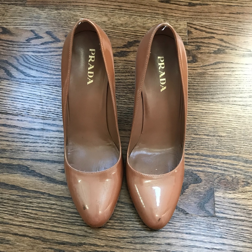 Prada Pumps